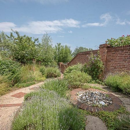 Sea Crest, Aldeburgh Villa Exterior photo